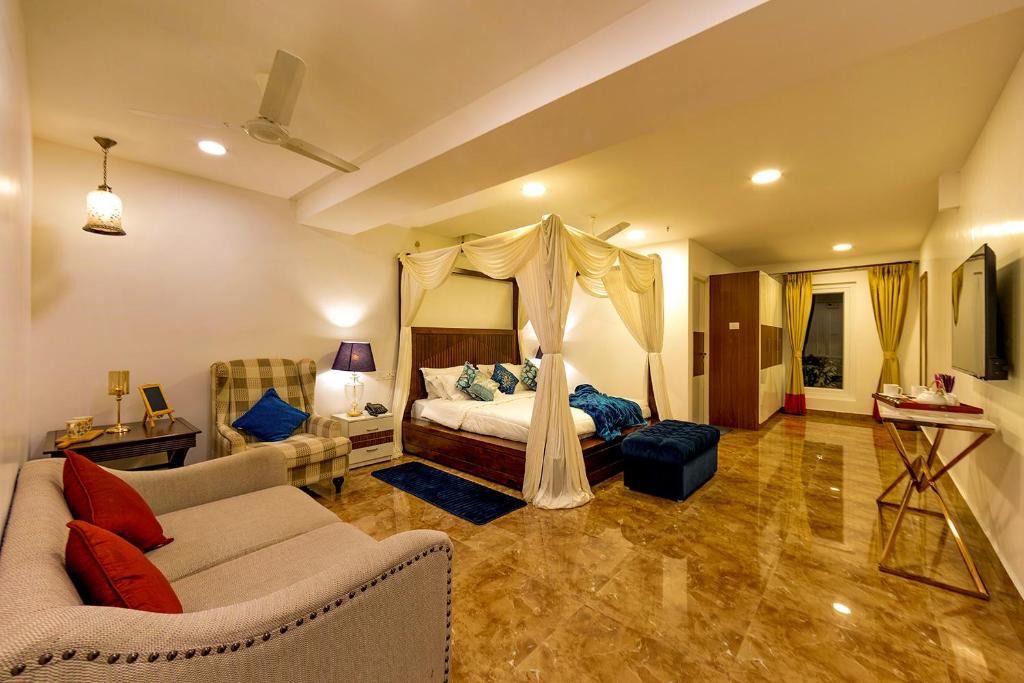 Injambakkam Hotel | RISA Banquets