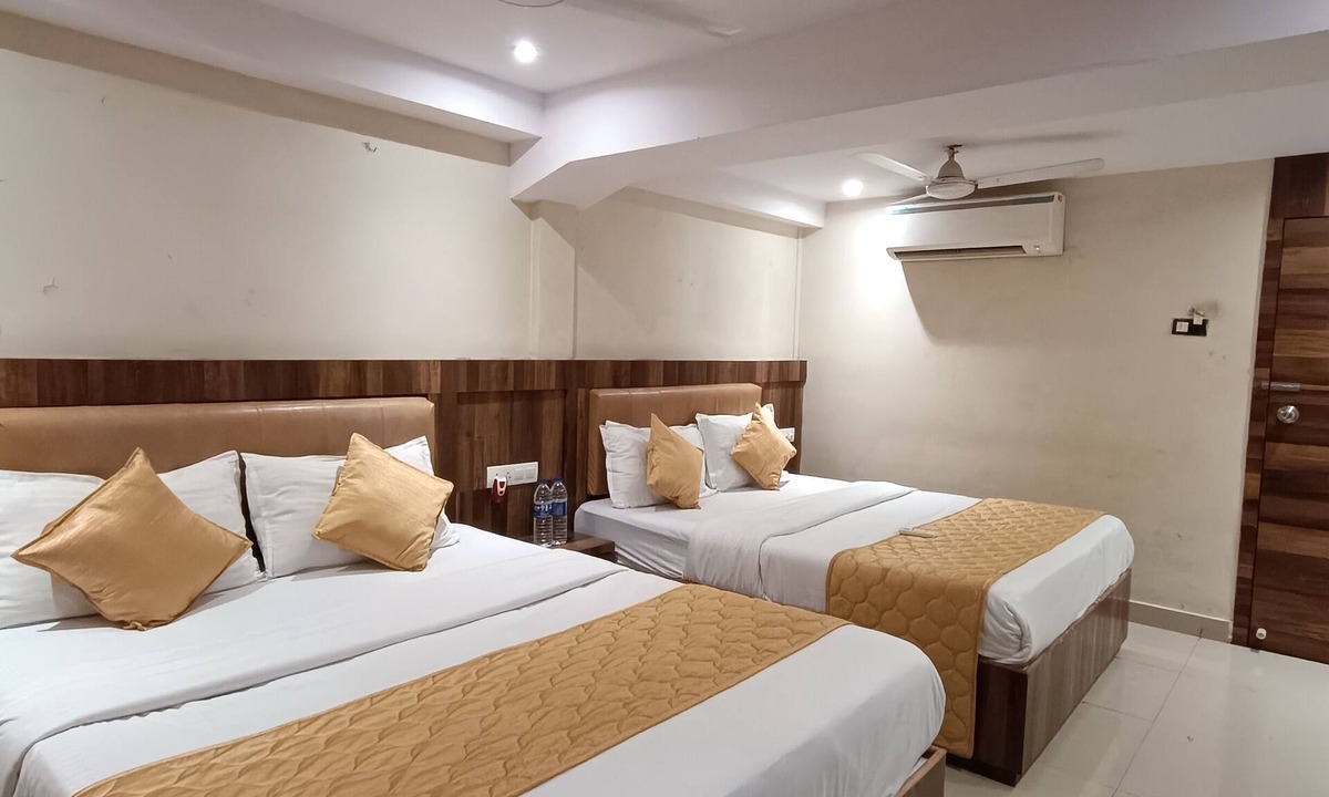 Girgaon Hotel | RK Hotel