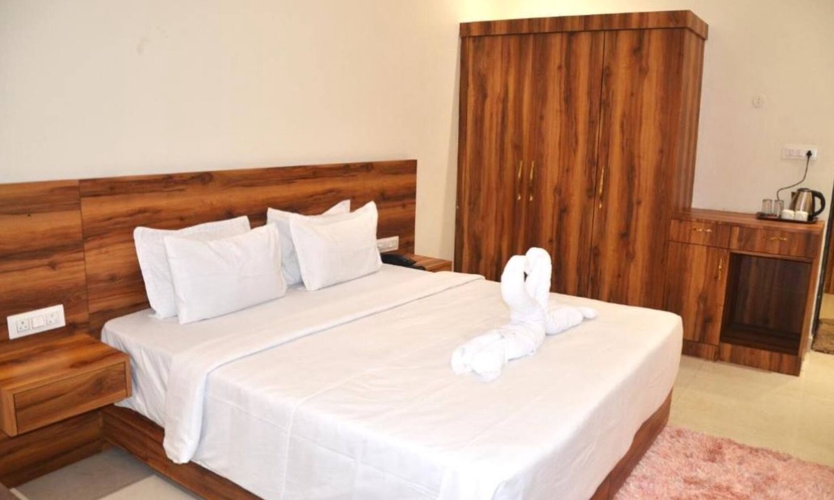 Pilibhit Hotel | Royal Heritage Resort Pilibhit - Executive Room 3