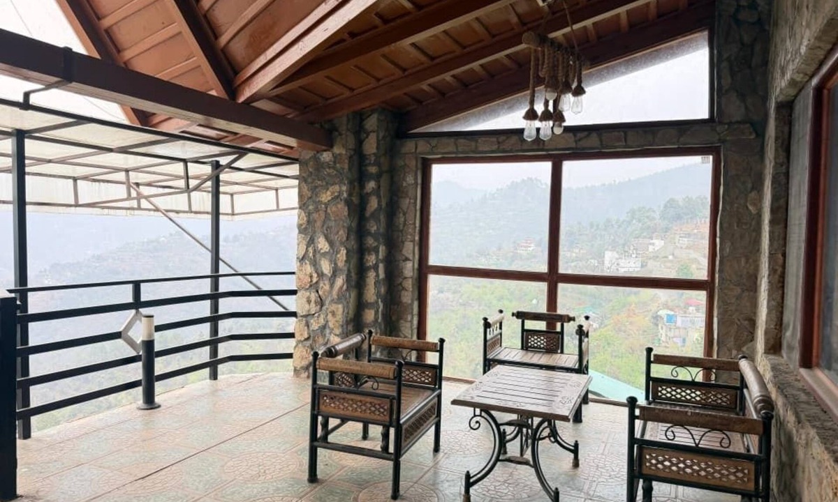 Mukteshwar Hotel | S K and Shiv Cottages