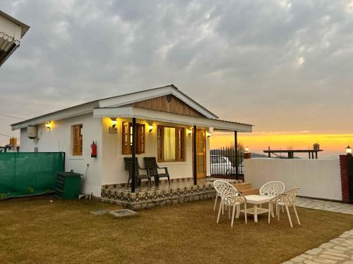 Suja Hotel | Saanjh Cottages - Hotel in Bir Billing