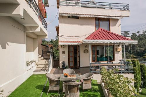 Solan Villa | SaffronStays Summer Estate - 3BR hill-view villa with verandah, farm dining, treks & live BBQ under starry skies