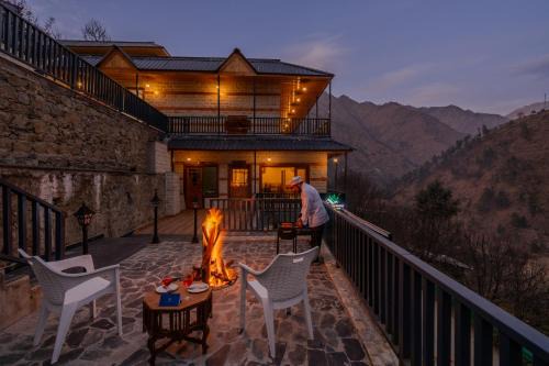 Banjar Villa | SaffronStays Tirthan House - Balcony View