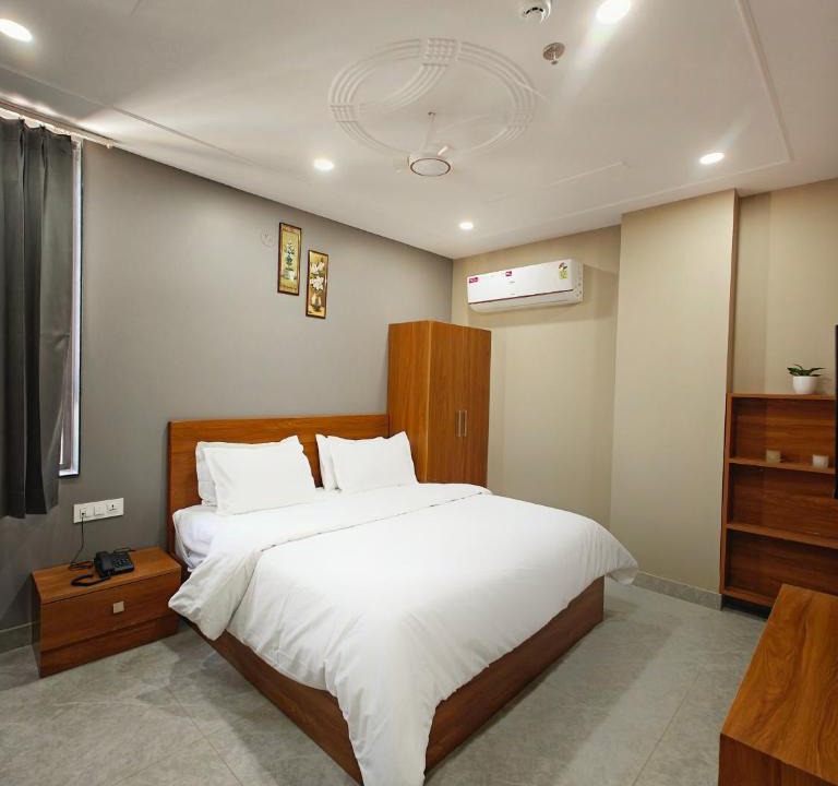 Malviya Nagar Hotel | Sagar Stays