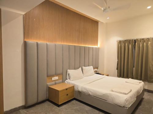 Hyderabad Hotel | Sai Madhura Luxury Rooms