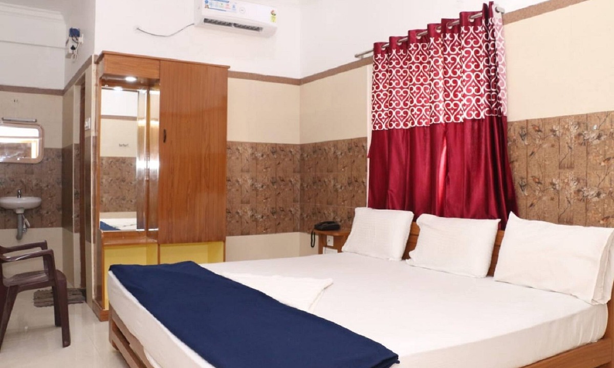 Mandya Hotel | Sai Residency