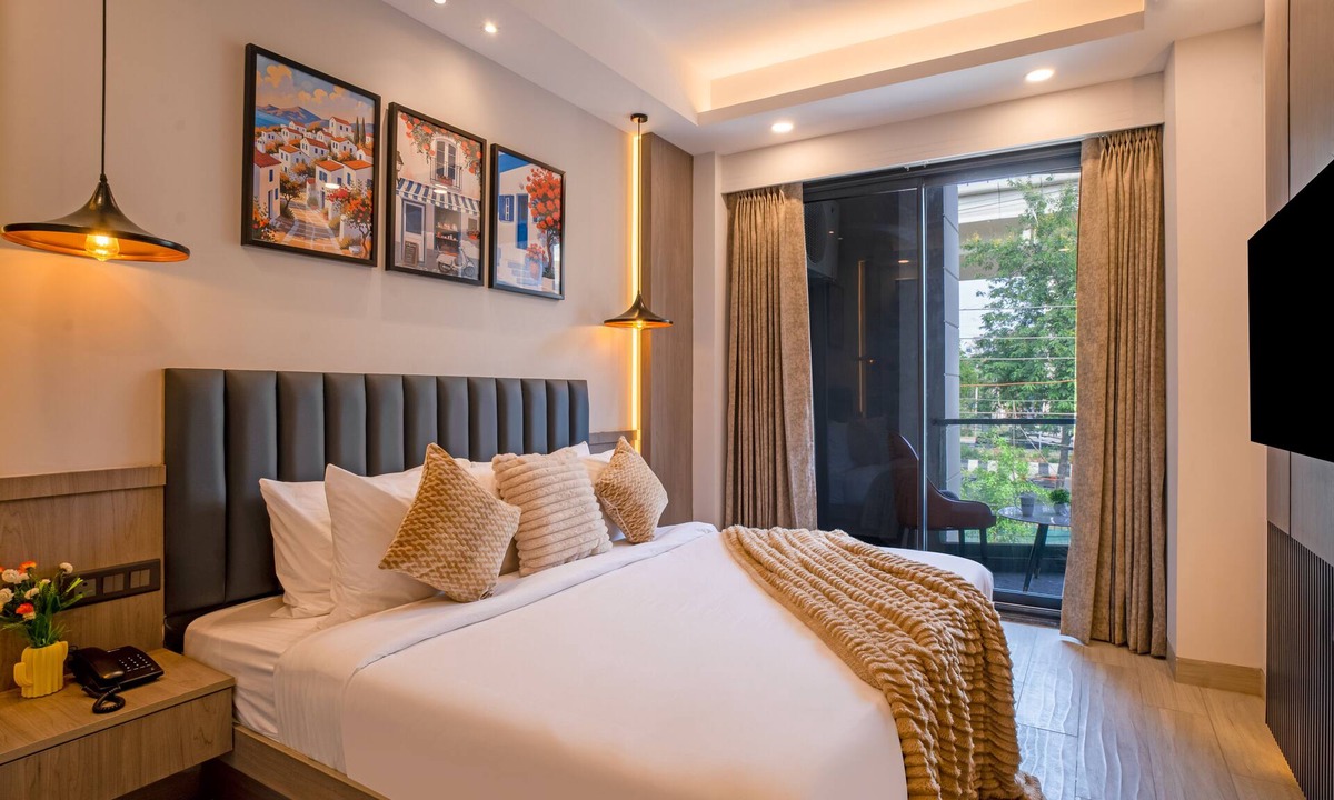 South City I Hotel | Saltstayz Premier Millenium City Centre