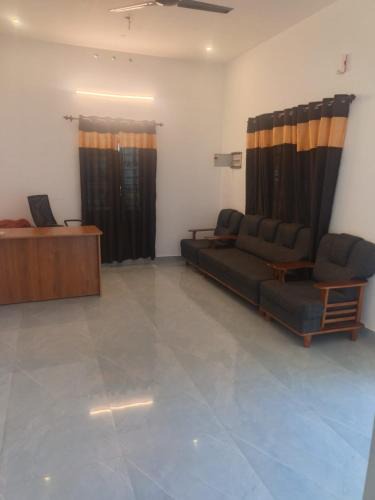 Maraiyur Villa | Sandal Homestay