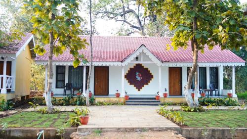 Piparia Resort | Satpura Tiger Trails, Resort & Farm Stay