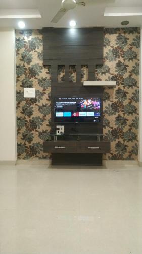 Indore Apartment | Satyabhama Homestay-Pearl - Two BHK Luxury appartment