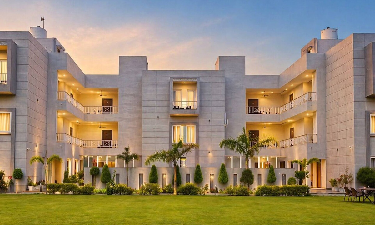 Ramnagar Hotel | Savanna Retreat