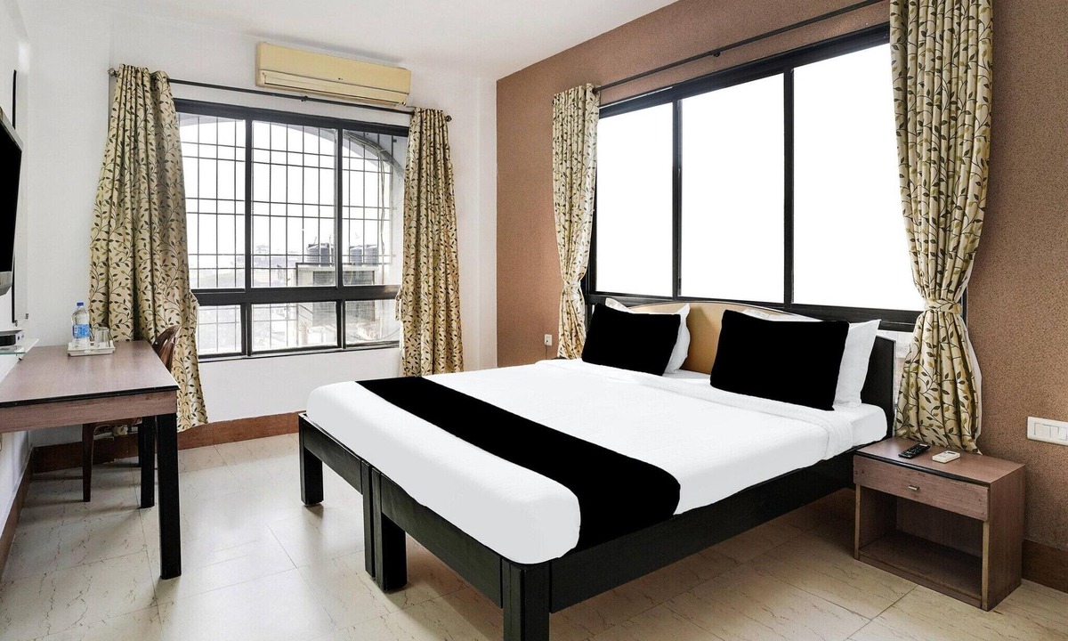 Ramdaspeth House | Saver SingleOctave Parkland Suites