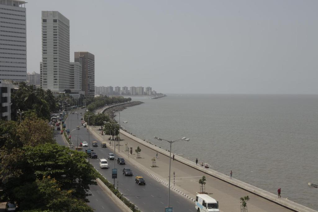 Churchgate Hotel | Sea Green South Hotel