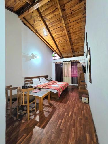 Bhimtal Hotel | Sher E Punjab Hotel