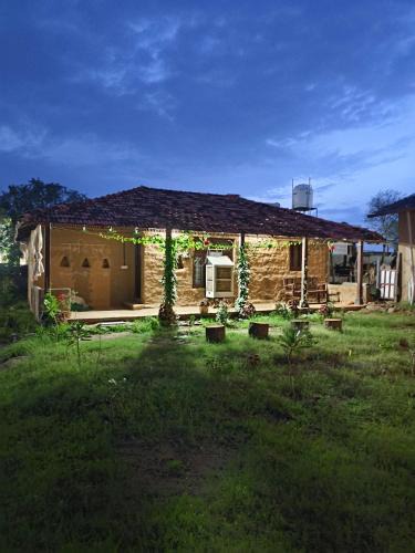 Kasrawad House | Shivakashi Homestay