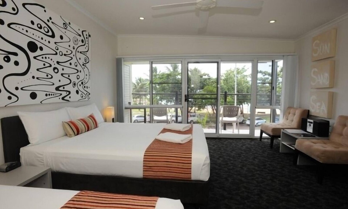 North Ward Hotel | Shoredrive Motel