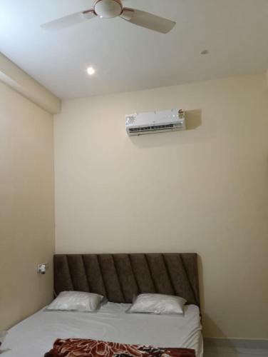 Ujjain Villa | Shree Krishna Kunj AC Villa 2 BHK