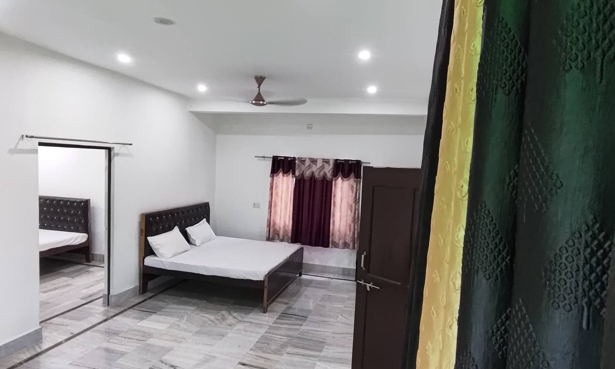 Varanasi House | Shree Shyam Paying Guest House