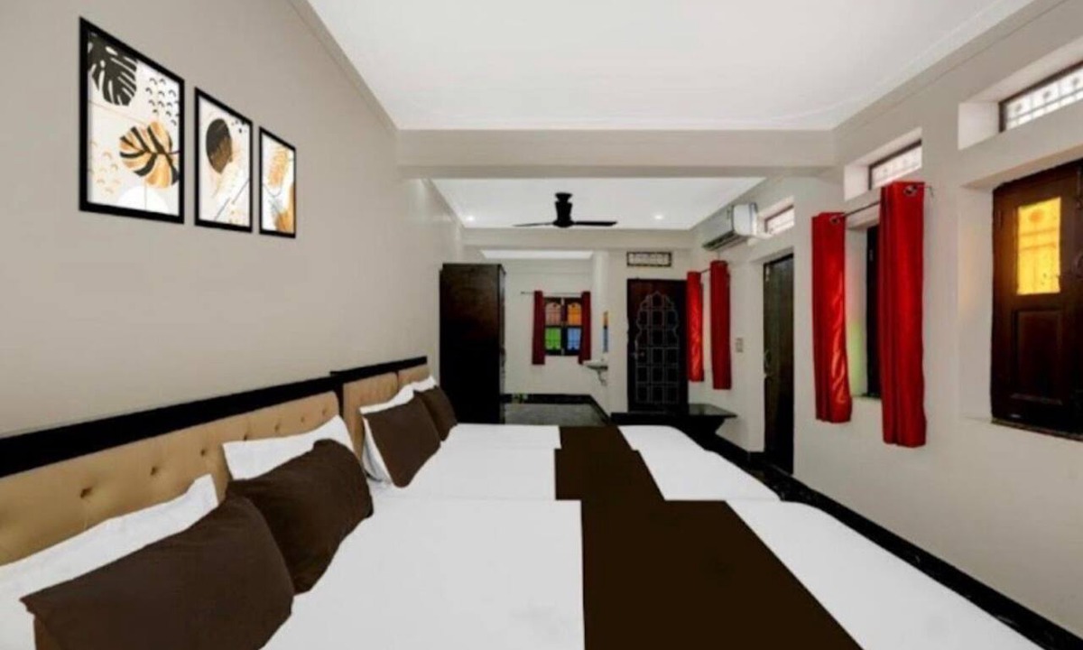Udaipur City Centre Hotel | Shri daulat villas hotel