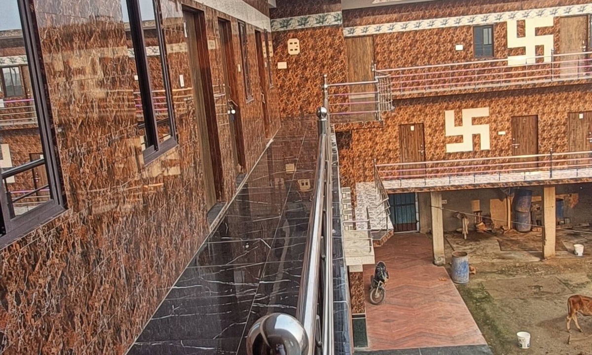 Vrindavan Hotel | SHRI KRISHNA SHRYAASHRYA ASHRAM