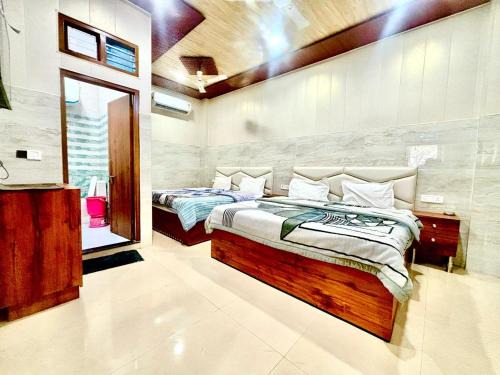 Vrindavan House | Shri Murli Manohar Dham Hotel Vrindavan