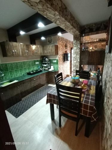 Bhimtal Apartment | Shri Rudra Home Stay - 2-BHK fully furnished home stay
