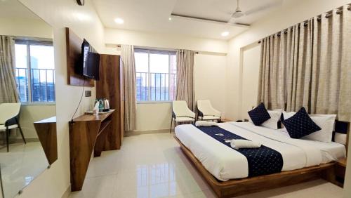 Prabhadevi Hotel | Smooth Checkin By Edition Blue - Mumbai