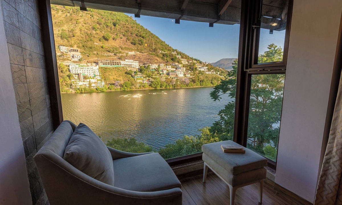 Bhimtal Hotel | Sojourn By the Lake - Boutique Hotel