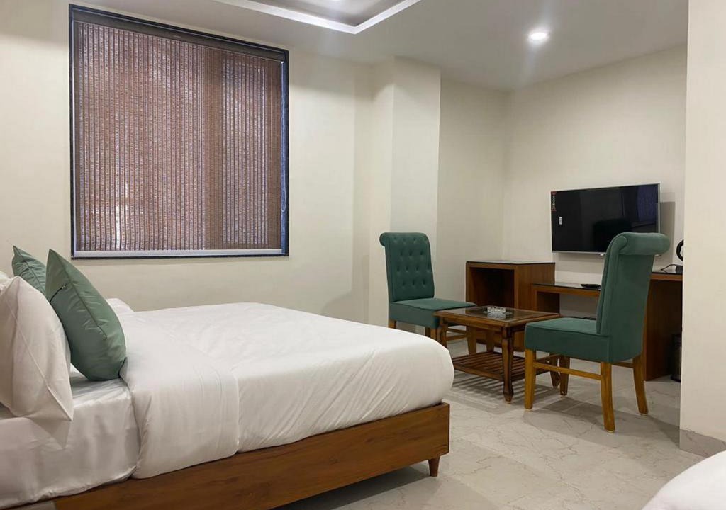 Bhopal Hotel | SoonStay Heera Residency ,Bhopal
