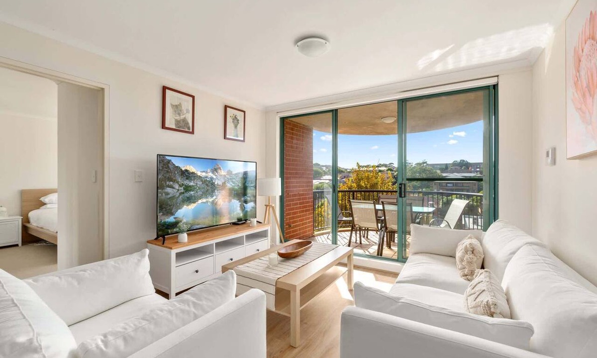 Kingsford Apartment | Spacious 3-Bed with Alfresco Dining by Amenities