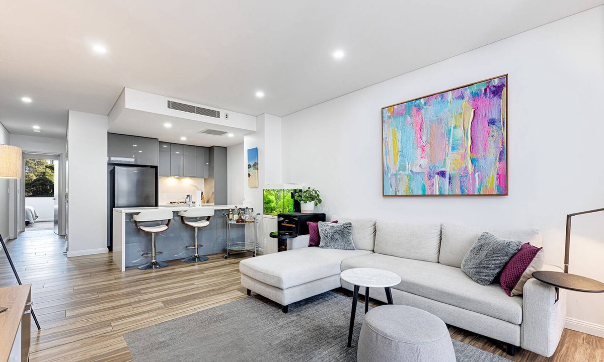 Sydney Olympic Park Apartment | Spacious, fresh 2 bedroom, 2 bathroom apartment. Both bedrooms have ensuites.