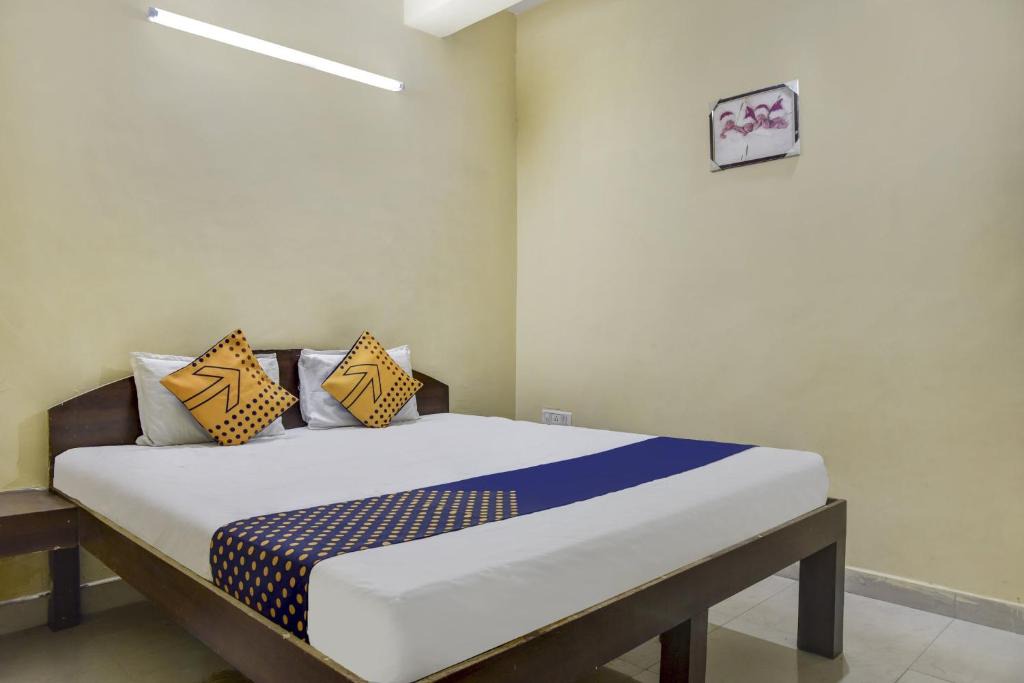 Bhopal Hotel | SPOT ON 81118 Aditya Shri Garden