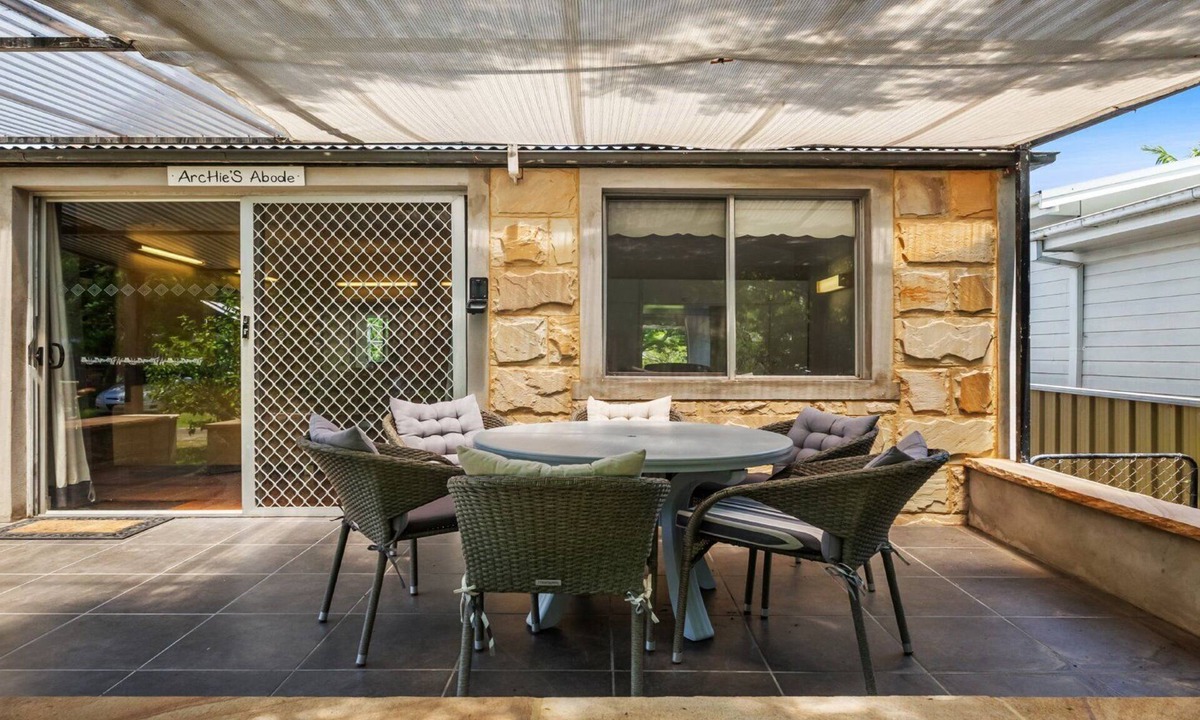 Patonga House | Stay 3 nights, pay 2 this Winter*- pet friendly