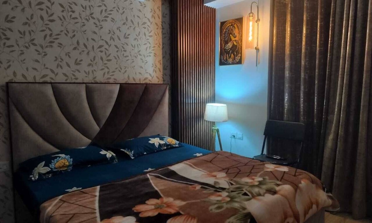 Gurugram Apartment | Stay in Style – Premium 1BHK with Pool & Gym Near IGI Airport