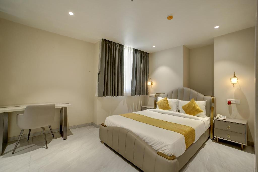 Hadapsar Hotel | StayBird Capital- Business Hotel, Magarpatta City