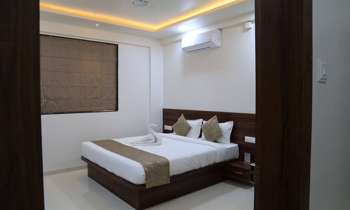 Kharadi Hotel | StayBird - Nest, Kharadi