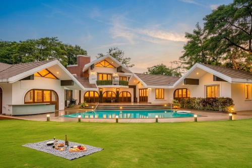 Malavli Villa | StayVista at Gulmohar Gardens with Gazebo, BBQ