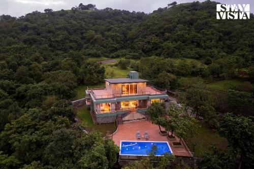 Lonavala Villa | StayVista at La Sierra with Pawna Lake View, WiFi