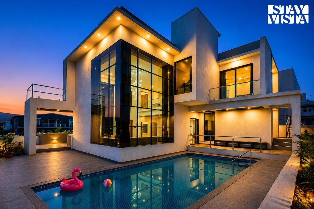 Lonavala Villa | StayVista at Villa 9 Squares with Lawn & Pool
