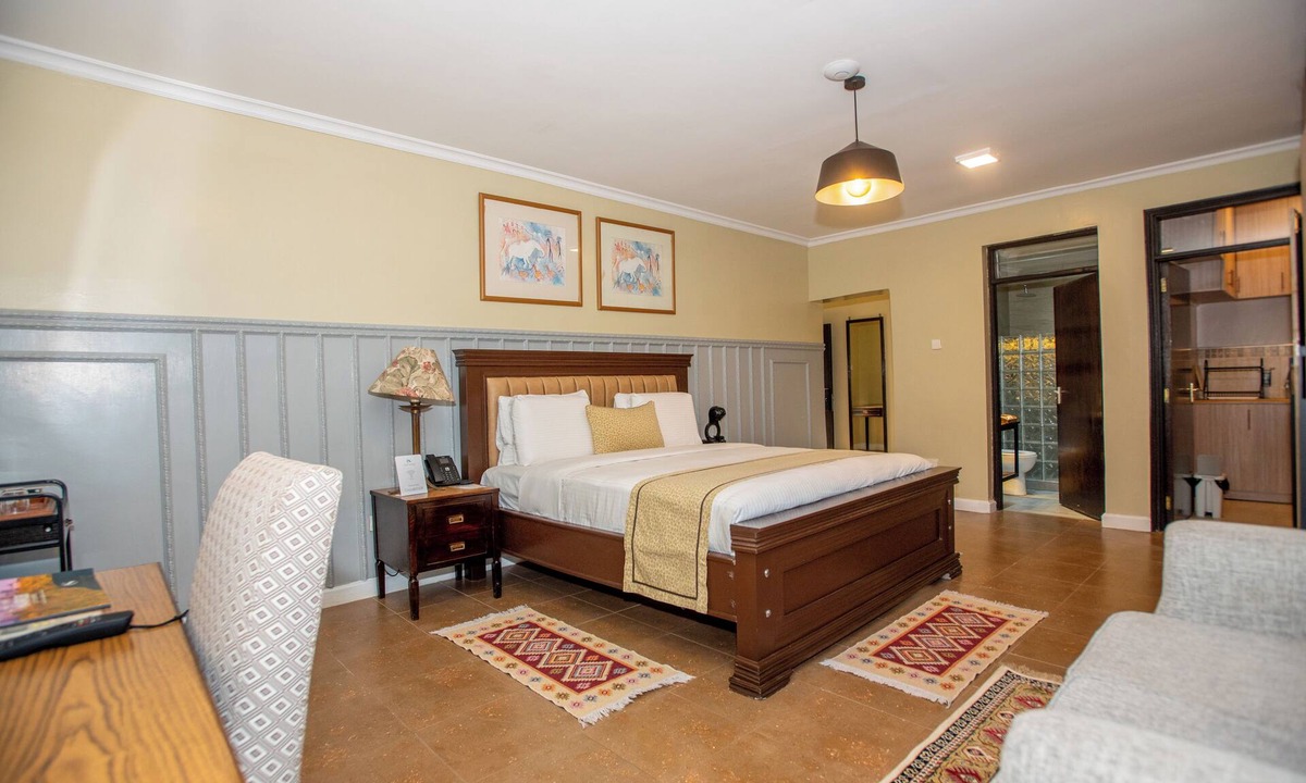 Muthaiga Hotel | Studio Apartment with Kitchen in Gigiri near UN Nairobi, Cozy Stead Garden House