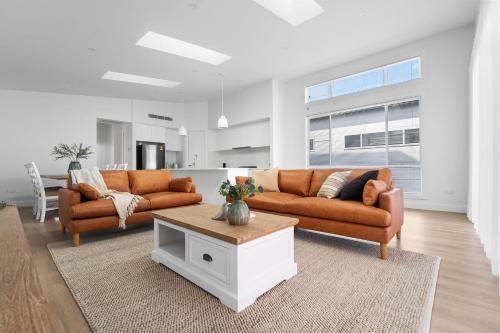 Bathurst House | Stunning Seymour - 3 Bed 2 Bath - Amazing Location