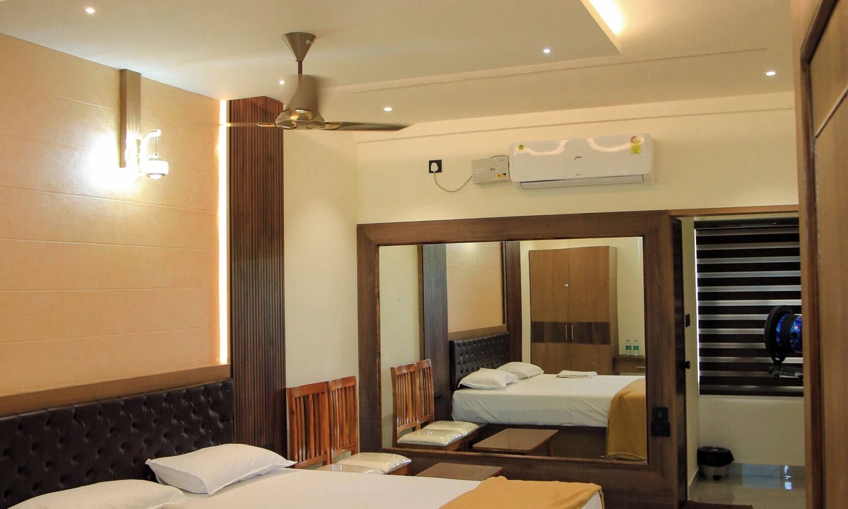 Mangalore Hotel | Sudev Residency