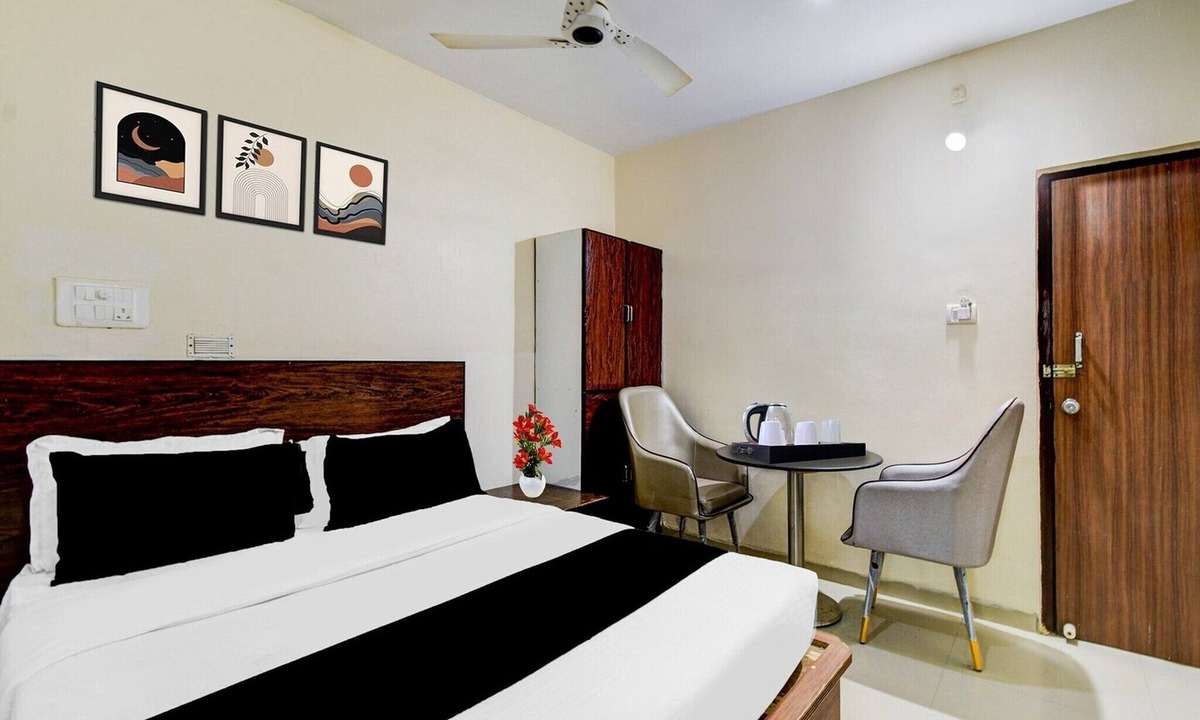 Hyderabad House | SuiteHotel Sri Varaahi inn