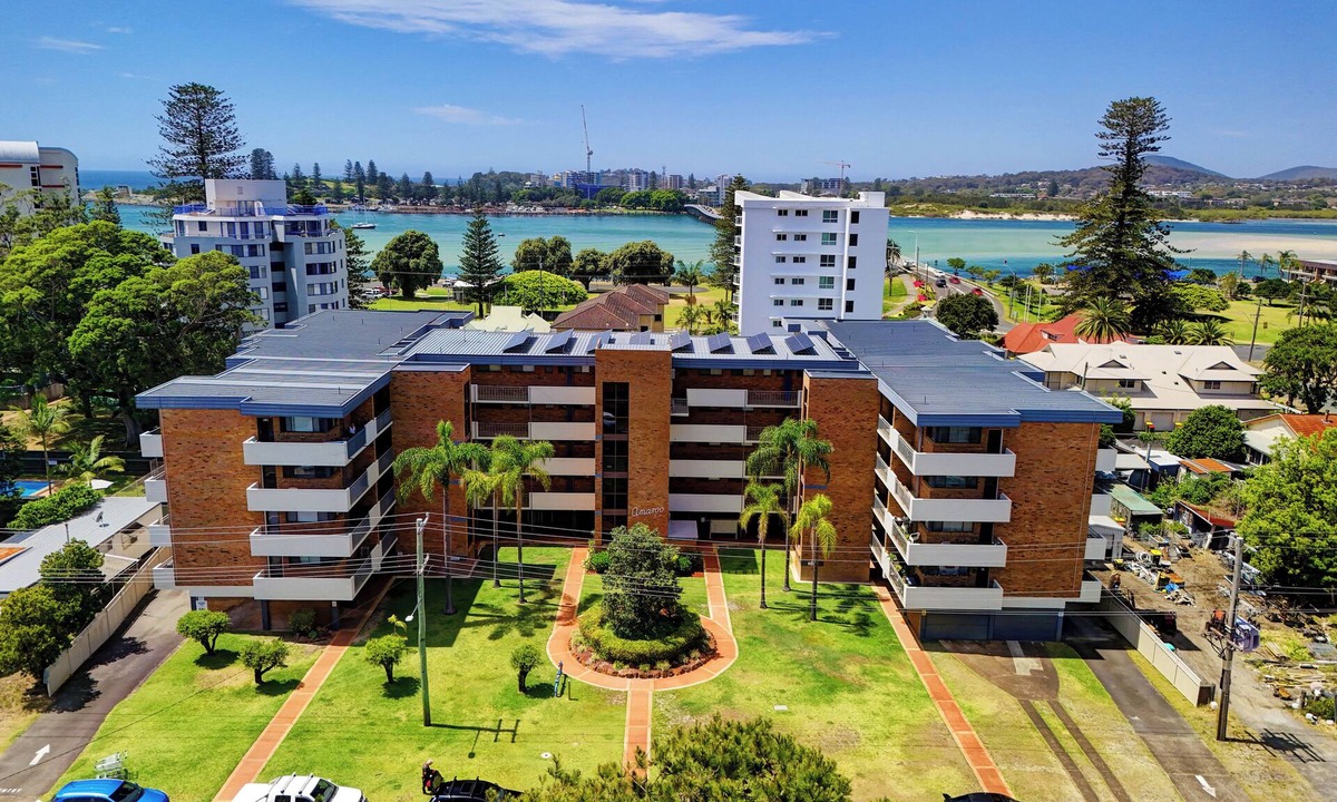 Tuncurry Apartment | Sunny Coastal Retreat – 3-Bedroom Getaway in Tuncurry