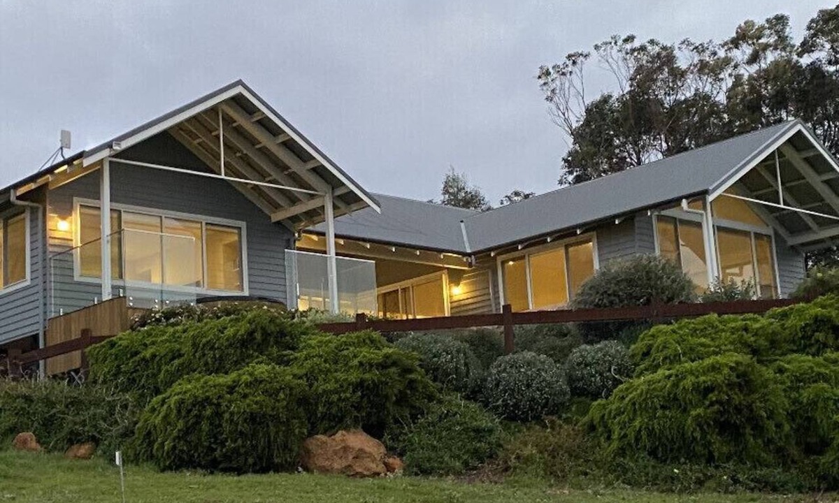Yallingup House | SUNSET DECK - Yallingup Brand NEW Home!