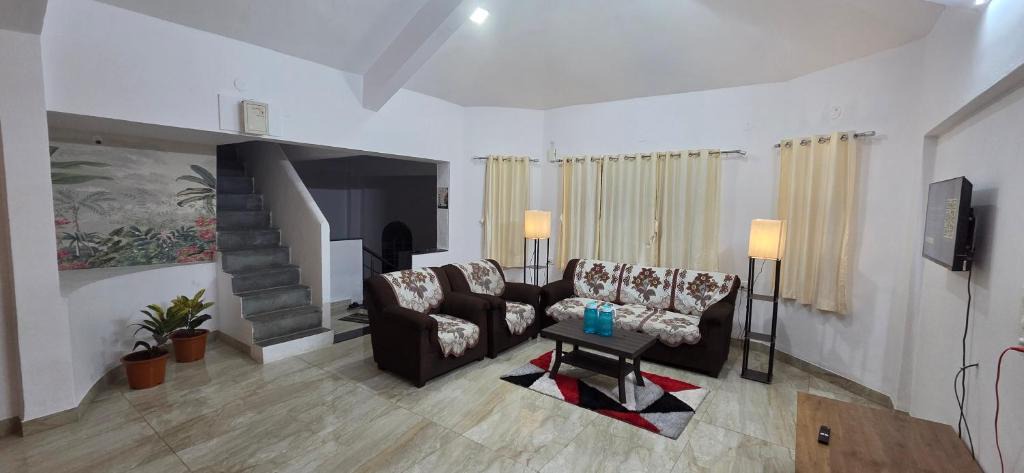 Viman Nagar Villa | Sunset Villa 2km from Pune Airport
