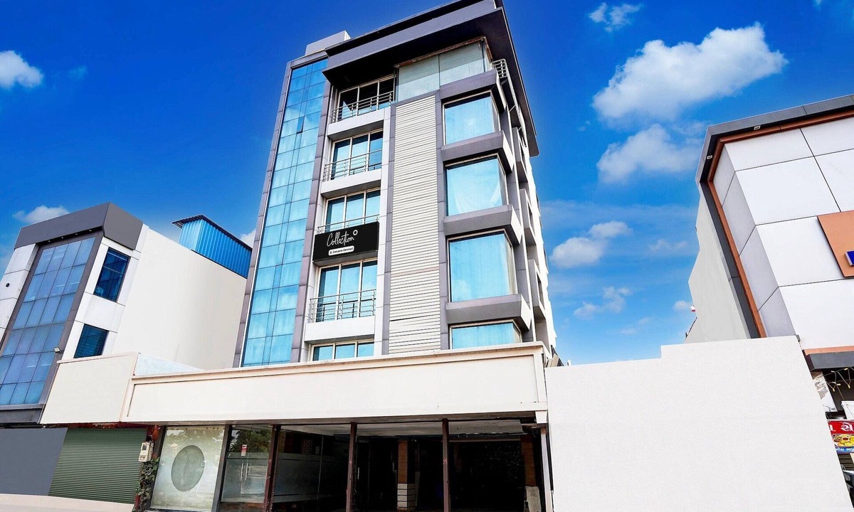 Ahmedabad House | Super Collection O Airport Road Hotel