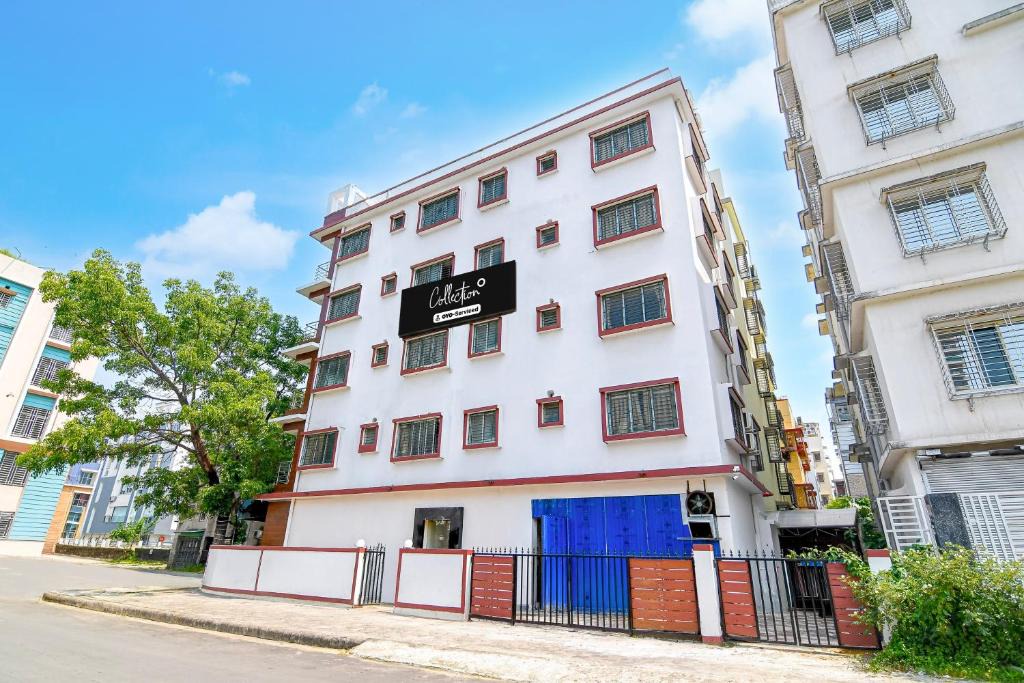 New Town Hotel | Super Collection O Newtown Bus Stand Formerly The Executive Suites