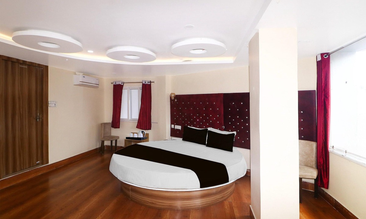 Dhanbad House | Super Deluxe Room Hotel Rise And Dine