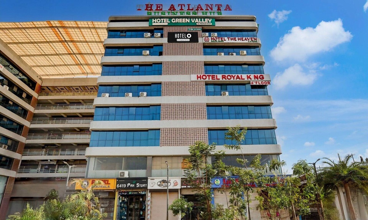 Ahmedabad House | Super Deluxe RoomNana Chiloda Near Airport